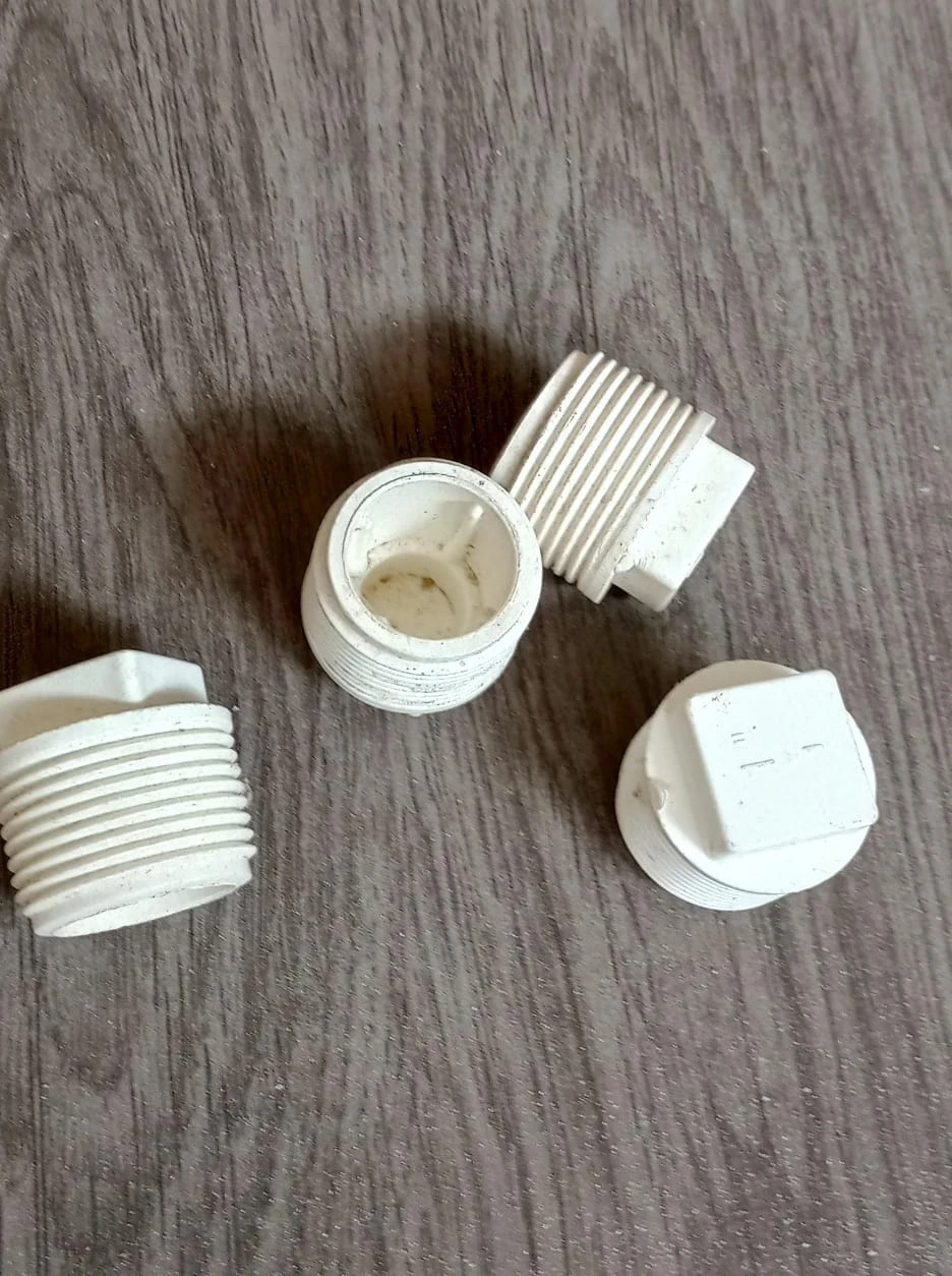 3\4 PLUG WHITE