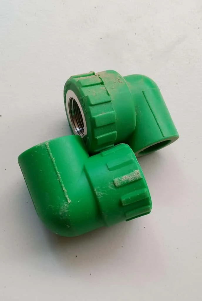 1/2'' FEMALE ELEBOW